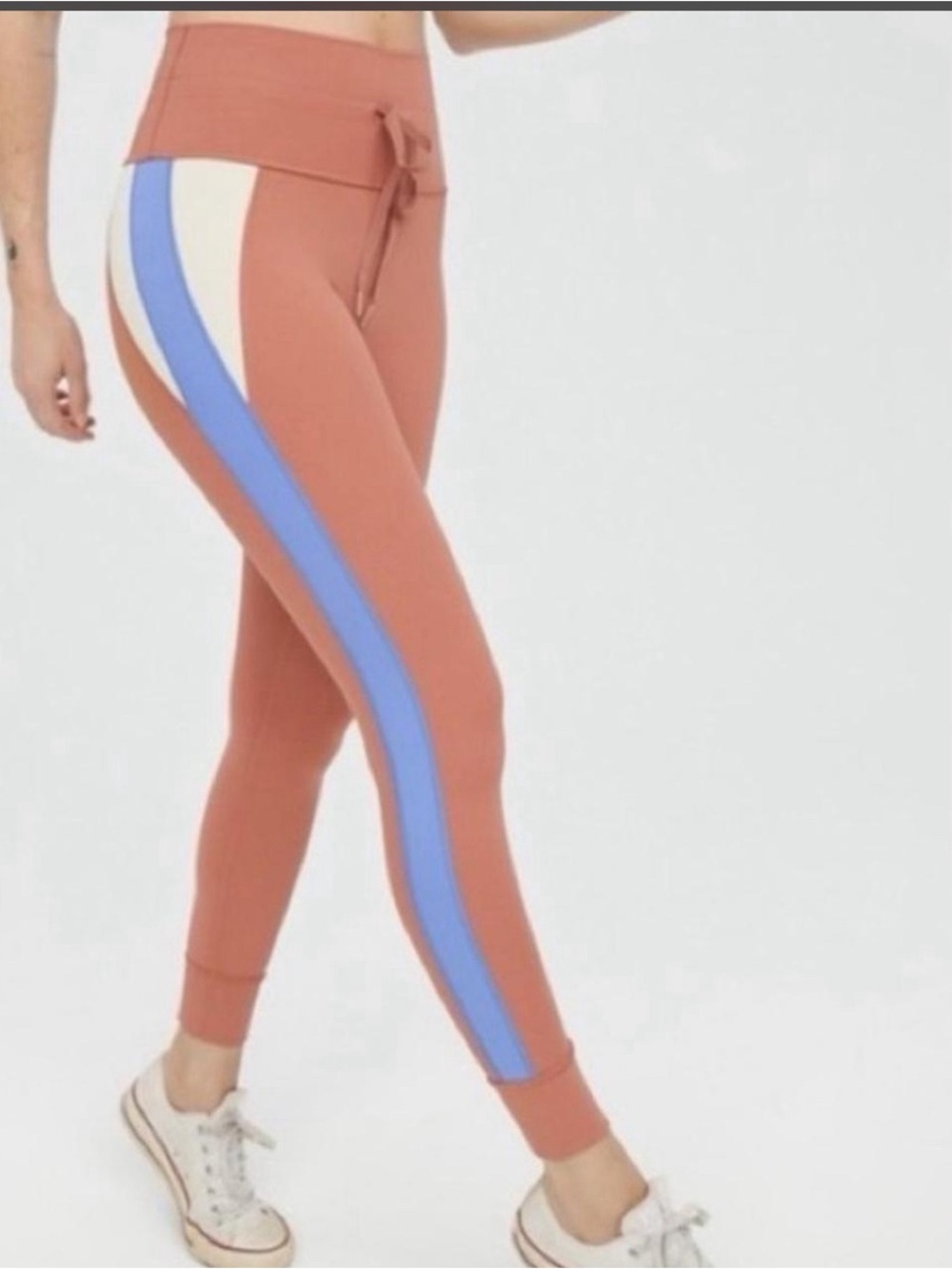 NWT OFFLINE by Aerie Goals Hi Rise 7/8 Leggings – Women’s Large